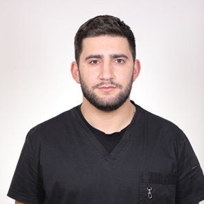 Արկադի Մնացականյան