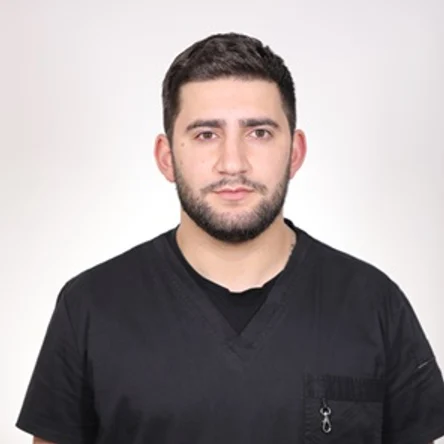 Արկադի Մնացականյան