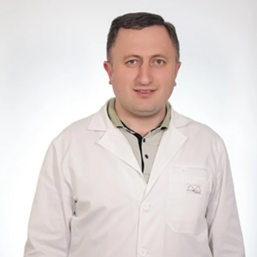 Մայիս Սմբատյան